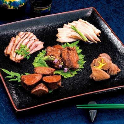 まぐろの希少部位を贅沢に使用した缶詰のセット。本格的な味わいを手軽に楽しめます。