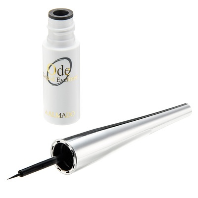 オーディ リキッドアイライナー