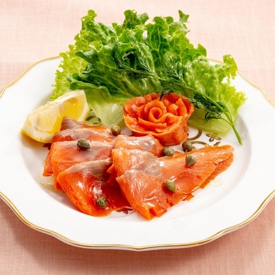  毎味オススメ!天然紅鮭スモークサーモン[無添加]