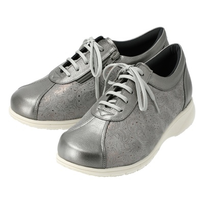 スニーカーマニア必見 アトモス社長 本明氏vs日本top3 ジョーダン村川 のスニーカーコレクション対決 雑記帳