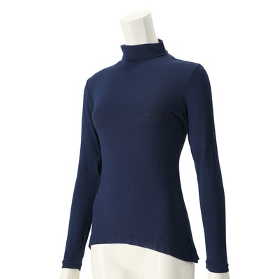 着る美容液しっとり滑らかハイネックインナー