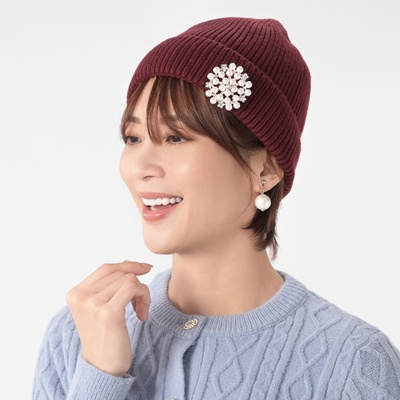 Pixie Heart ビジューブローチ付ニット帽