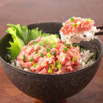 目利きが選んだ まぐろたたき80g×8