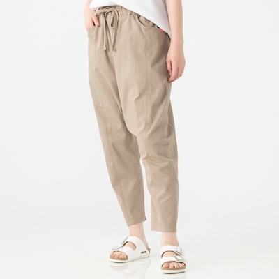 KiKKi カラーデニムストレッチサルエルパンツ