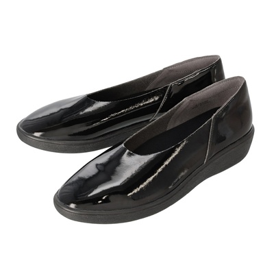 newmo クラリーノ オールウェザーバレエスニーカー