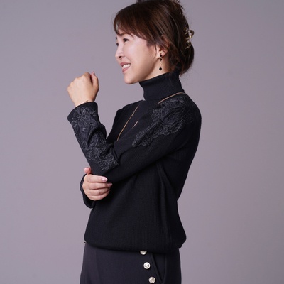 JEWEL MORRY’S モチーフレース タートルニットプルオーバー