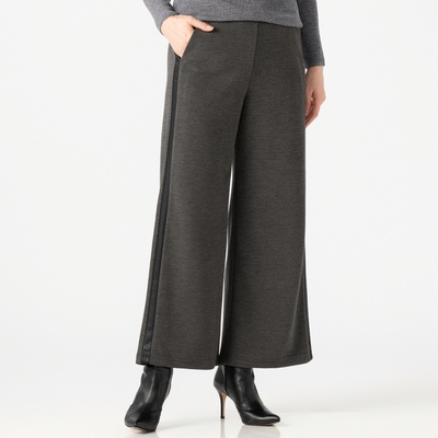 BOUTIQUE JUNKO フェイクレザーサイドラインワイドパンツ