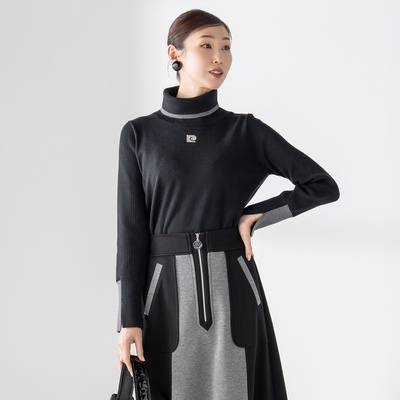 PCD 袖口バイカラーアクセントのタートルニットプルオーバー