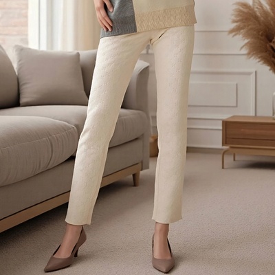 Grace Edit エンボス加工中わた入りパンツ