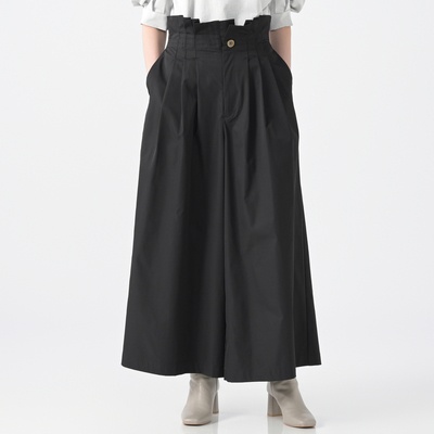 YukaKoshino ウエストフリルのタックワイドパンツ