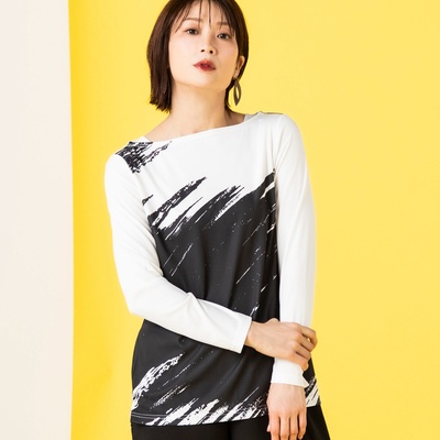 BOUTIQUE JUNKO アングルブラシプリントプルオーバー