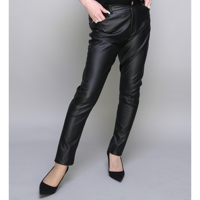 ANNE COQUINE 刺繍入りレザーライク美脚スリムパンツ