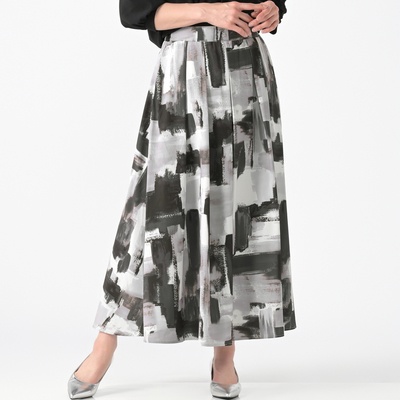 Beauty Fit 幾何柄プリントスカート