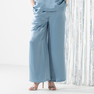 MASAGO サテン素材のワイドパンツ