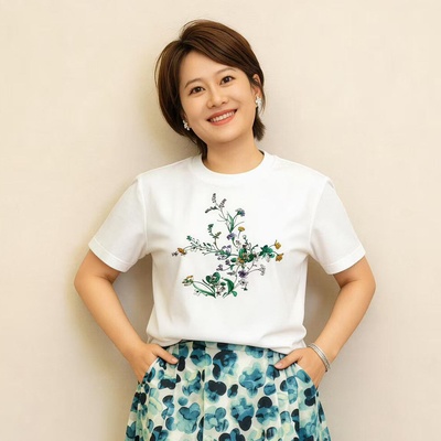 FEE CERISE 手付けビーズプリントTシャツ