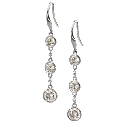 ダイヤモンド シャンデリアフックピアス 計1.0ctUP