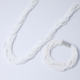 ホワイトカラー ボリューム ネックレス&ブレスレット [フィフィ]