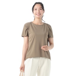 Let Me Glow ショルダーギャザーカットソープルオーバー