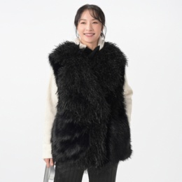 MASAGO ゴージャスなフェイクファーのベスト