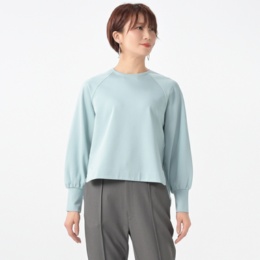 YukaKoshino ラグラン袖のラウンドヘムプルオーバー