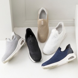 HIROKOKOSHINOFEMME エレガントエアーソールスニーカー