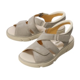 クロールバリエ 幅を調節できるクロスサンダル