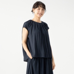 CARRIERE ヴィンテージサテン加工ノースリーブ