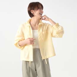 KiKKi サラサラ素材のコットンシアーフロントファスナーブルゾン
