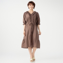 &LOVE 顔周り華やぐフリルガウンワンピースネット限定