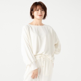 Anne Coquine バックサテンジョーゼットボリュームTブラウス