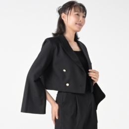 Anne Coquine ピークドラペル麻混ショートジャケット