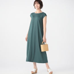 エニワイズ 接触冷感付きノースリーブワンピース