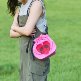 KATOKOA mamoru 巾着ポーチ[リュウキュウイノシシ]