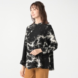 ModdedAnce モードプリントアシンメトリーブラウス