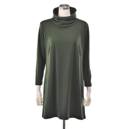 Makana na Kathy マイカイリブハイネックプルオーバー