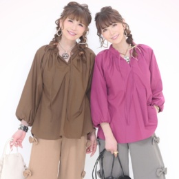 &LOVE ふんわりフェミニンフォルムなレースカフタンブラウス