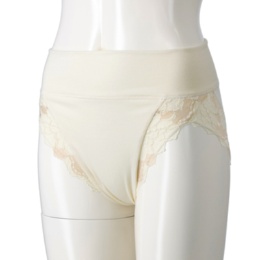 フィッテングのプロがおすすめする大人ファーストショーツ