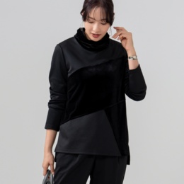 BOUTIQUE JUNKO ベロア切替タートルネックプルオーバー