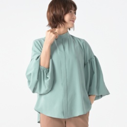 Beauty Fit ボリューム袖ブラウス