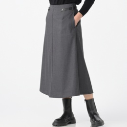 H.HOLIDAY フェイクレザーベルトデザインフレアスカート