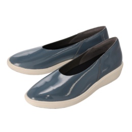 newmo クラリーノ オールウェザーバレエスニーカー