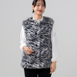 ANGELOS 軽ふわフェイクファージレ