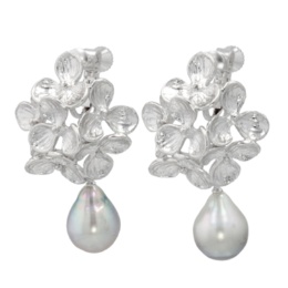 SilverSkin 黒蝶真珠フラワーモチーフイヤリング/ピアス