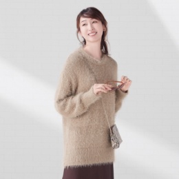 WHITELEY フェザーヤーンチュニックラメプルオーバー