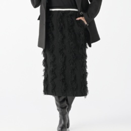 calma フリンジニット ミモレ丈スカート