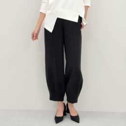 alsome ダーツ使いのワイドパンツ