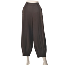 alsome ダーツ使いのワイドパンツ ネット限定カラー