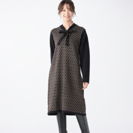 PCDモダンライン使いのジオメトリック柄ボウタイニットワンピース