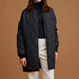 Provador 中わたダイヤキルトハーフコート