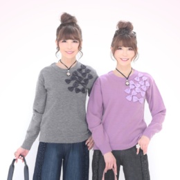 &LOVE HAPPYリボンのLOVEニットプルオーバー